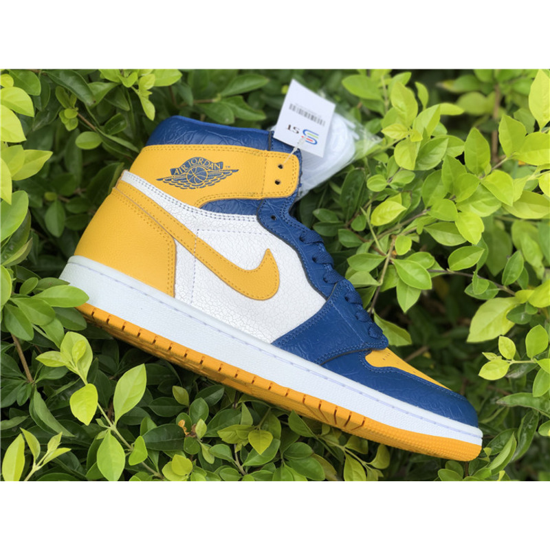 Air Jordan 1 Mid CZ6909 100 Sneakers Men Women