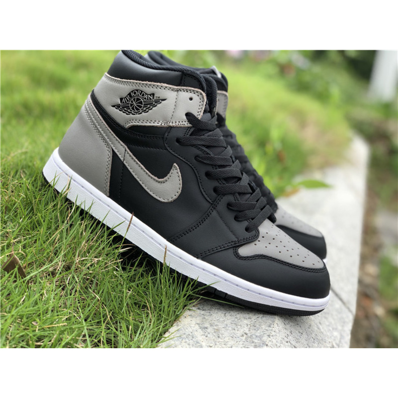 Air Jordan 1 Retro High OG 555088 013 Sneakers Men