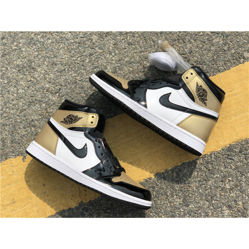 Air Jordan 1 Retro High OG 861428 001 Sneakers Men Women