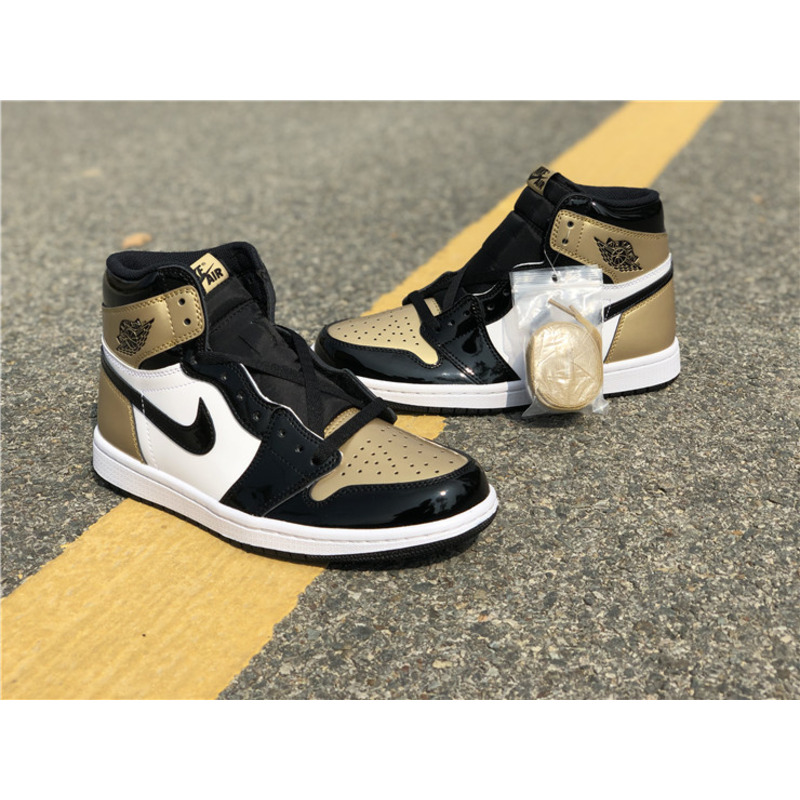 Air Jordan 1 Retro High OG 861428 001 Sneakers Men Women