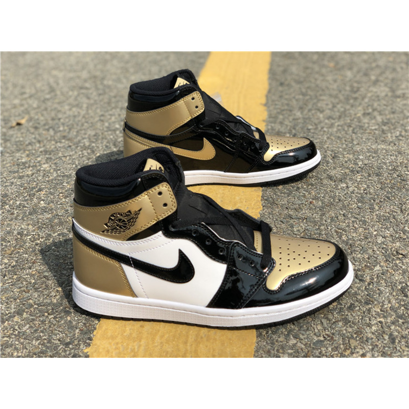 Air Jordan 1 Retro High OG 861428 001 Sneakers Men Women