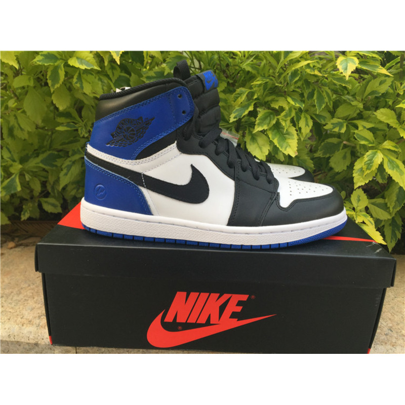 Air Jordan 1 Retro High Sneakers Men