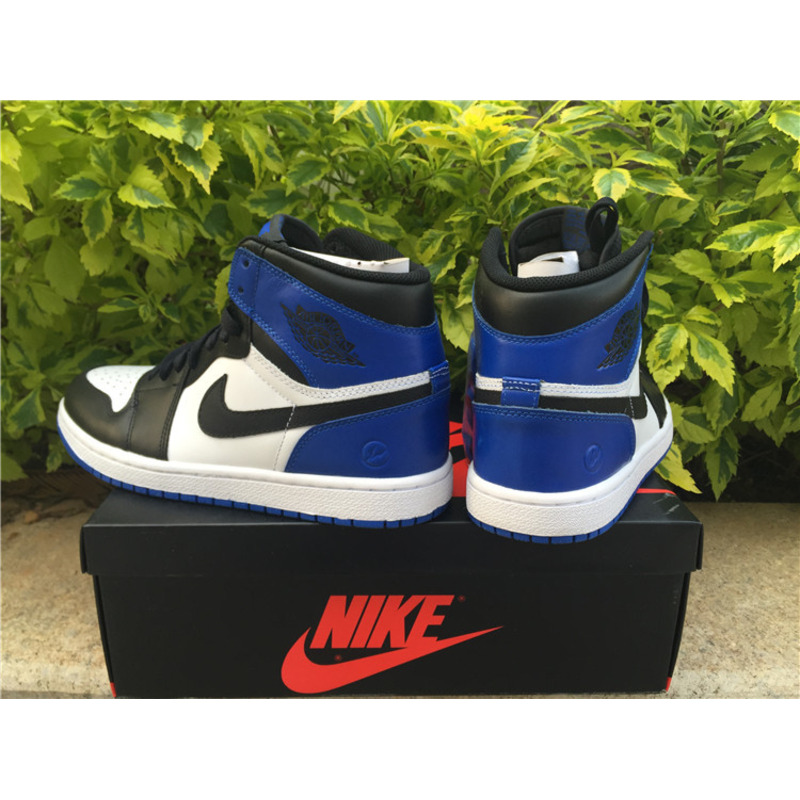 Air Jordan 1 Retro High Sneakers Men