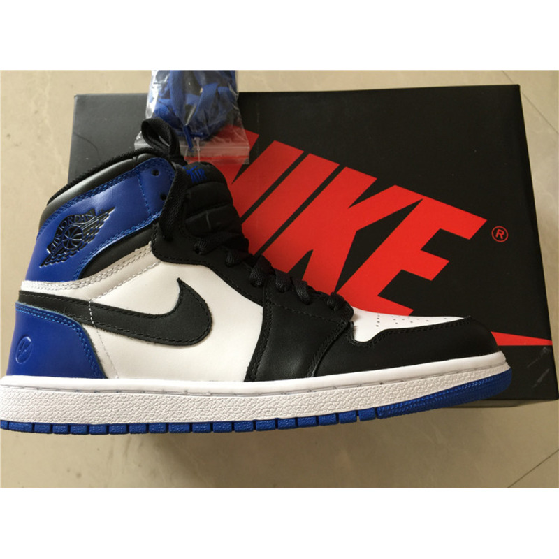 Air Jordan 1 Retro High Sneakers Men