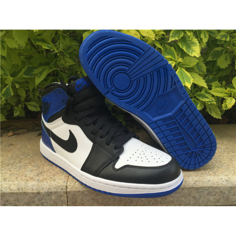 Air Jordan 1 Retro High Sneakers Men