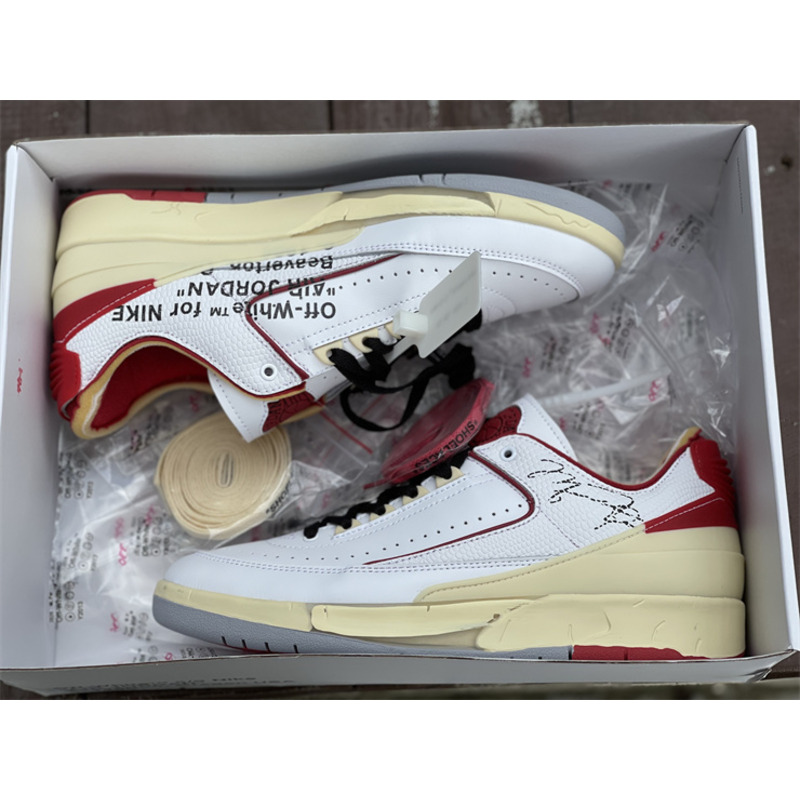 OFF White x Air Jordan 2 Low DJ4375 106 Sneakers Men