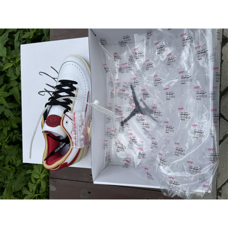 OFF White x Air Jordan 2 Low DJ4375 106 Sneakers Men