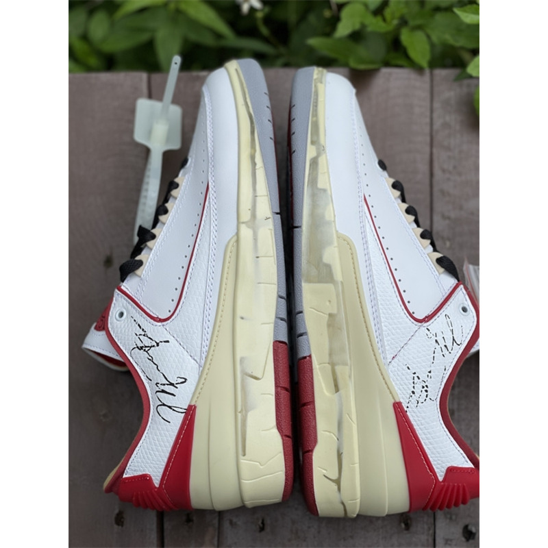 OFF White x Air Jordan 2 Low DJ4375 106 Sneakers Men