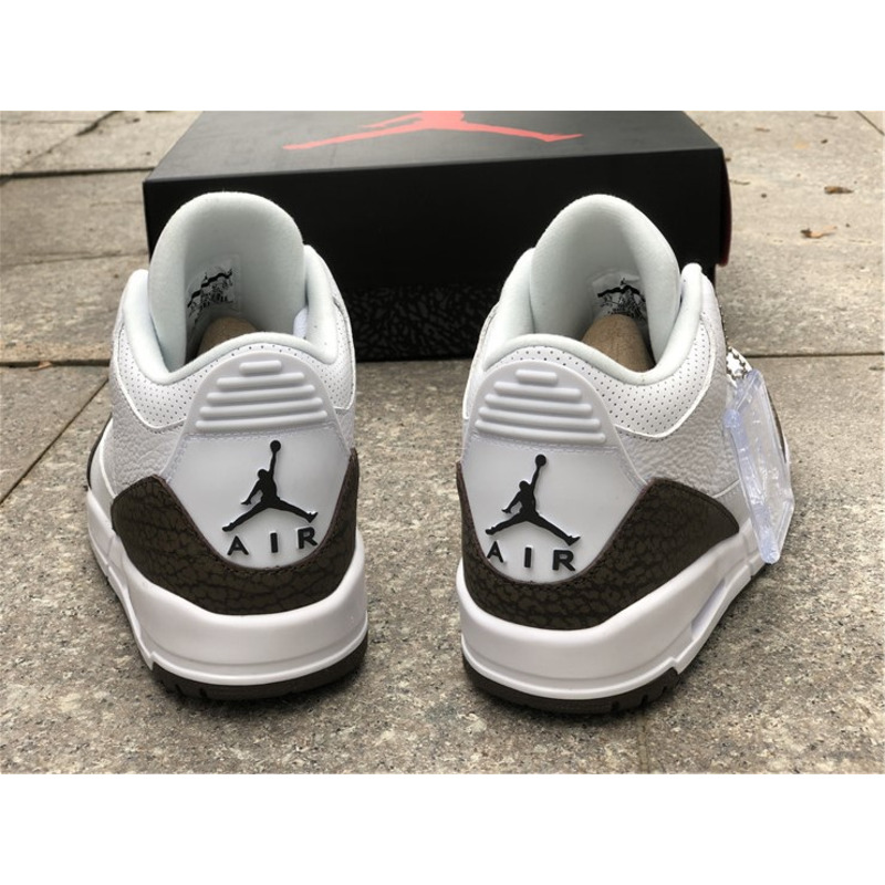 Air Jordan 3 3"Mocha"136064 122 Sneakers Men