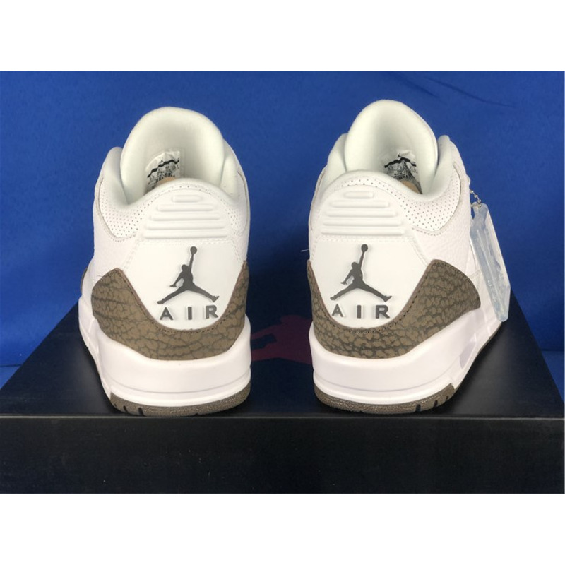 Air Jordan 3 3"Mocha"136064 122 Sneakers Men