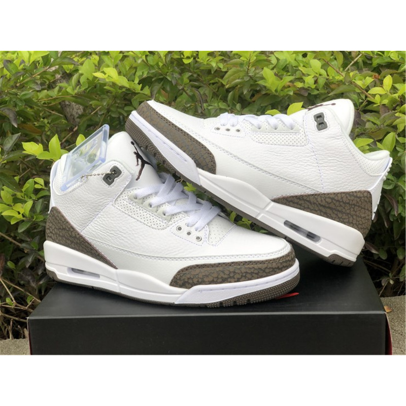 Air Jordan 3 3"Mocha"136064 122 Sneakers Men