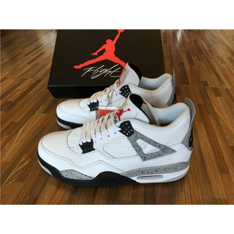 Air Jordan 4