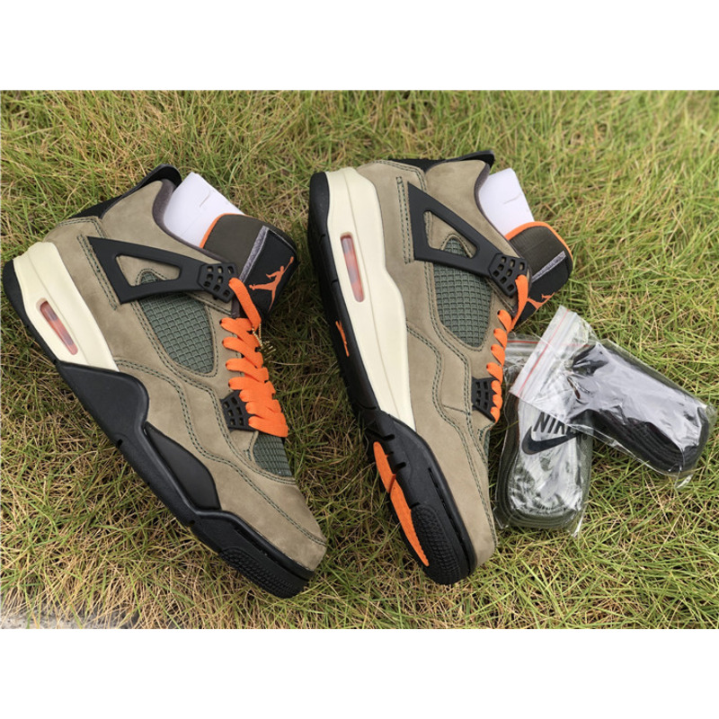 Air Jordan 4 RETRO UNFTD Sneakers Men