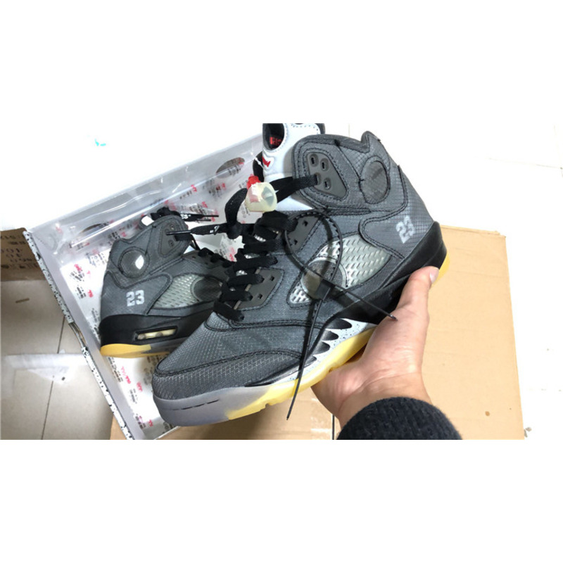 OFF W Air Jordan 5 RETRO CT8480 001 Sneakers Men