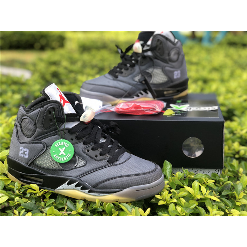 OFF W Air Jordan 5 RETRO CT8480 001 Sneakers Men