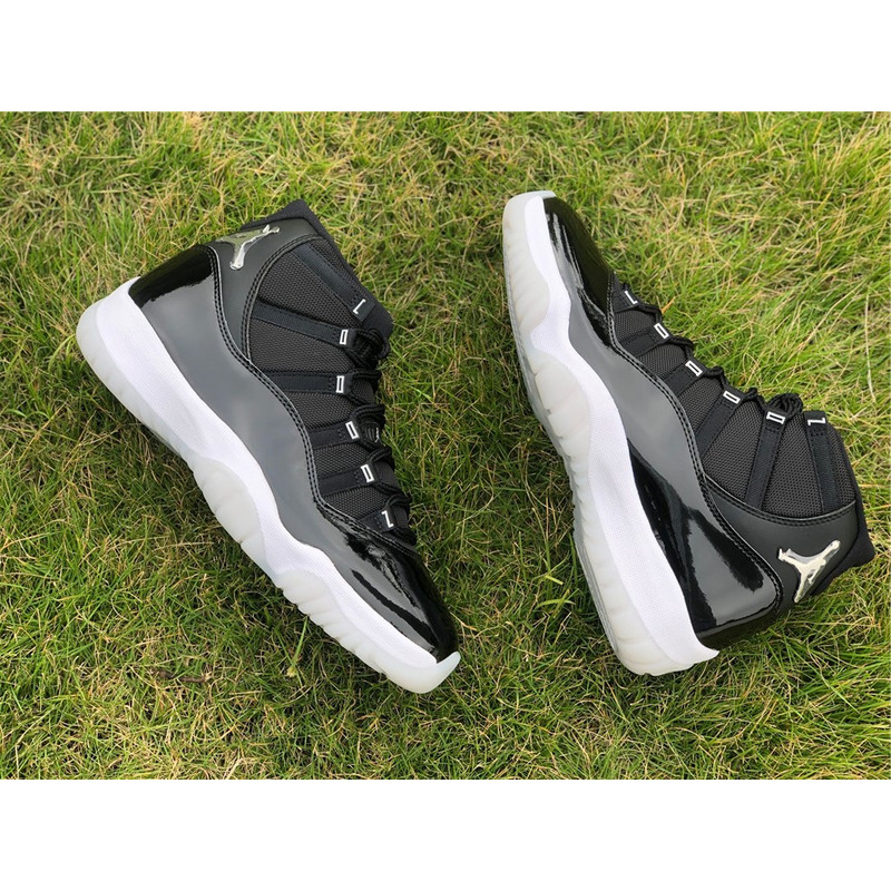 Air Jordan 11