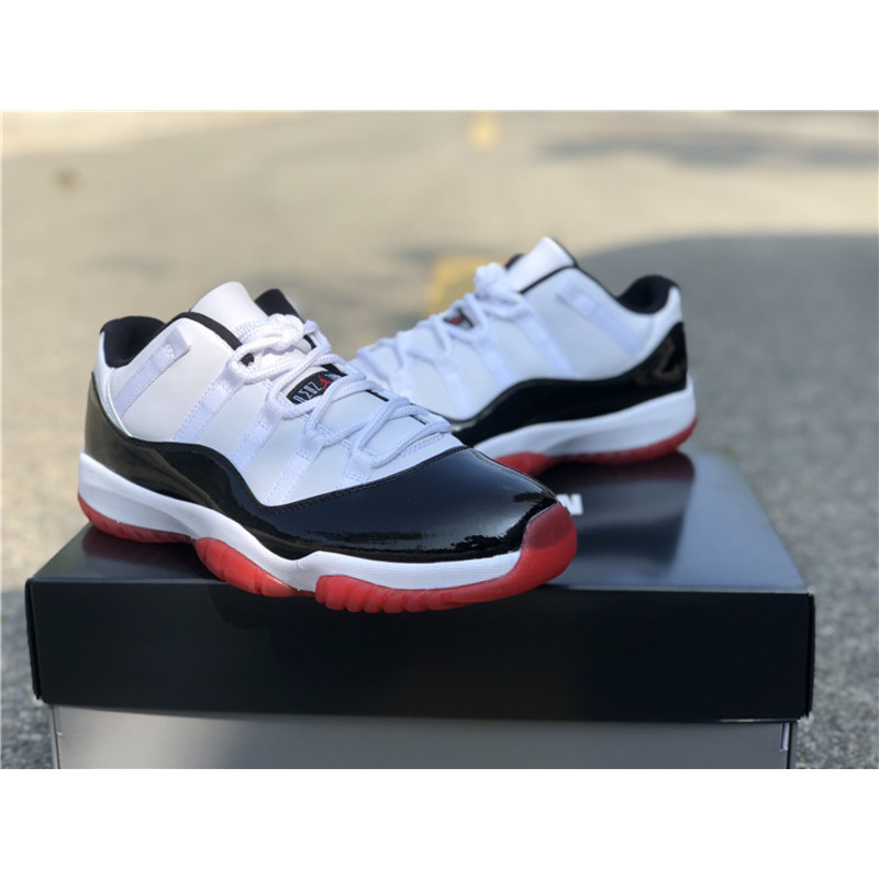 Air Jordan 11 Low AV2187 160 Sneakers Men