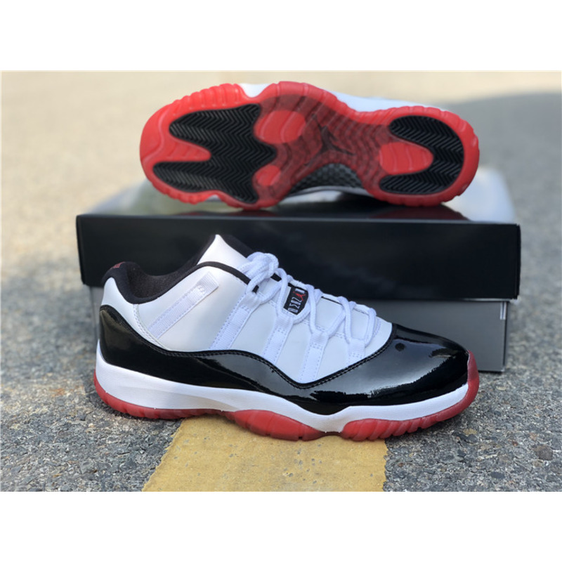 Air Jordan 11 Low AV2187 160 Sneakers Men