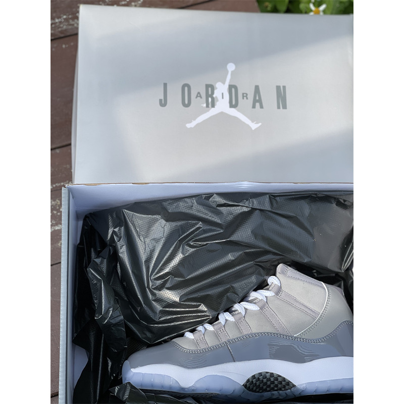 Air Jordan 11 RETRO GS 378038 005 Sneakers Women