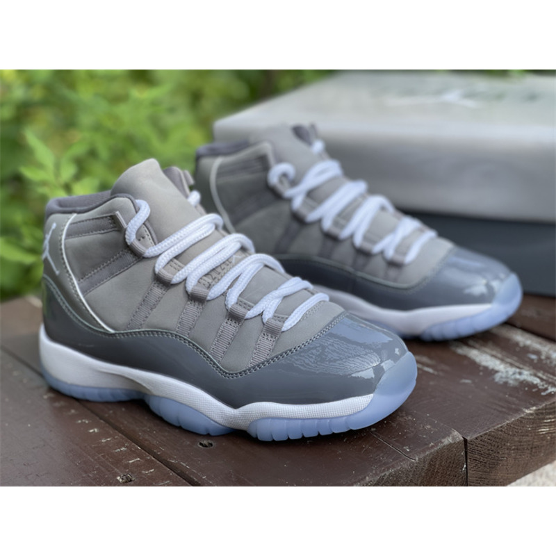 Air Jordan 11 RETRO GS 378038 005 Sneakers Women