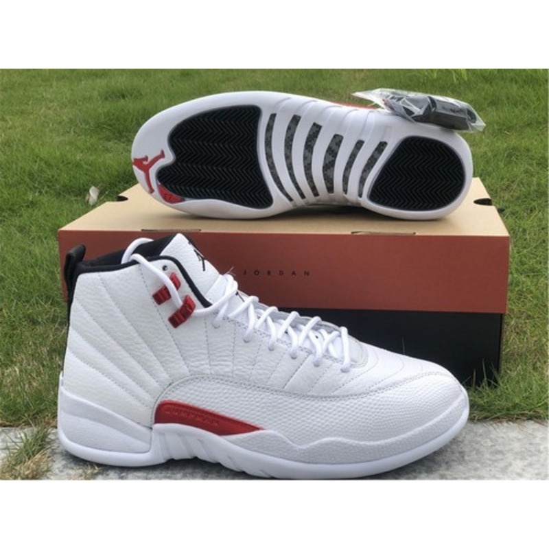 Air Jordan 12