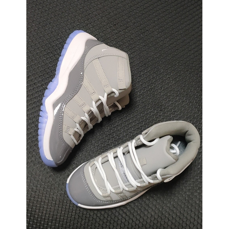 Air Jordan 11 RETRO Gray Sneakers Kids