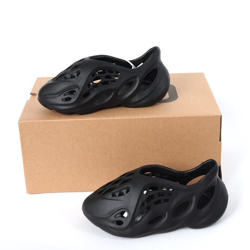 Ad*s yeezy 700 black xs055 sandals kids