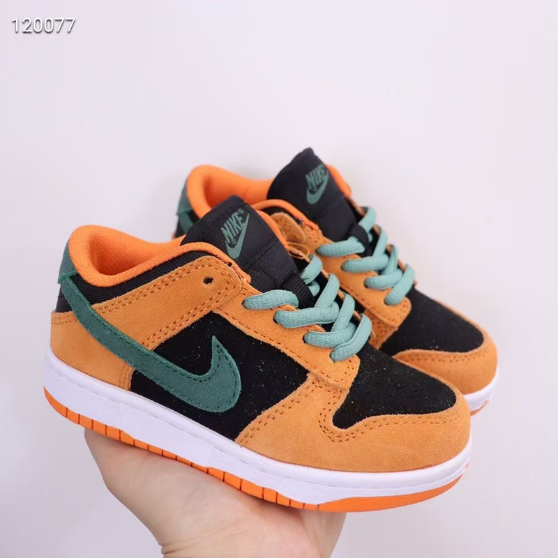 Nike Dunk SB Black Orange AQ011 sneakers kids