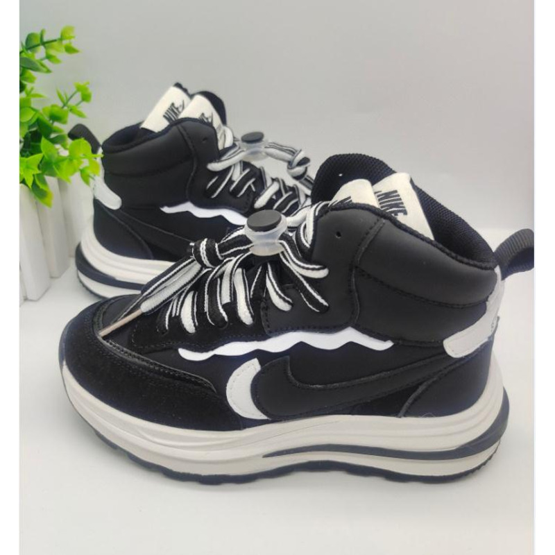 Nike Waffle YWB011 black Sneakers kids