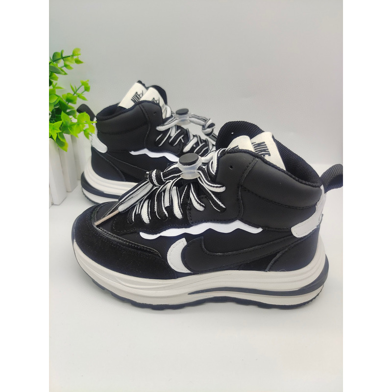 Nike Waffle YWB011 black Sneakers kids