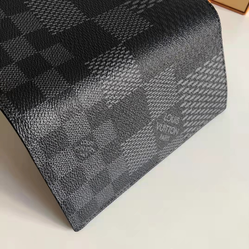 l**is V*t*n black monogram wallet