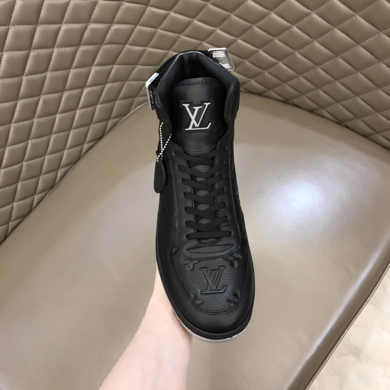 l**is V*t*n monogram mens black boots