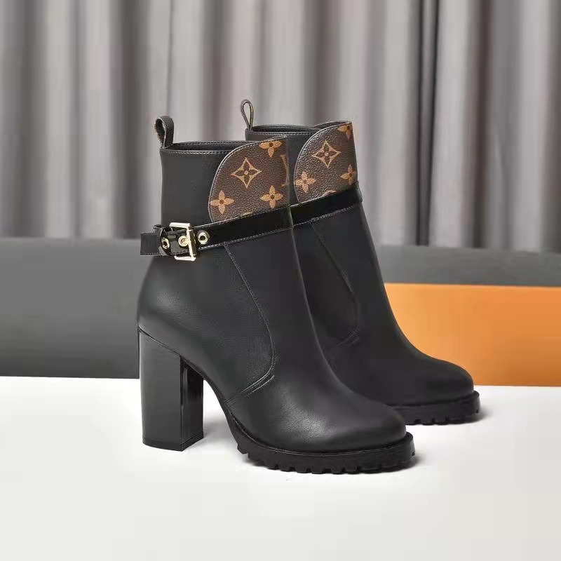 l**is V*t*n star trail ankle boot