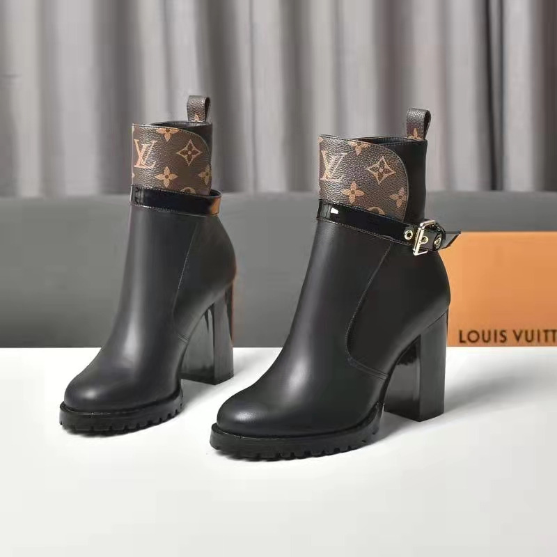 l**is V*t*n star trail ankle boot