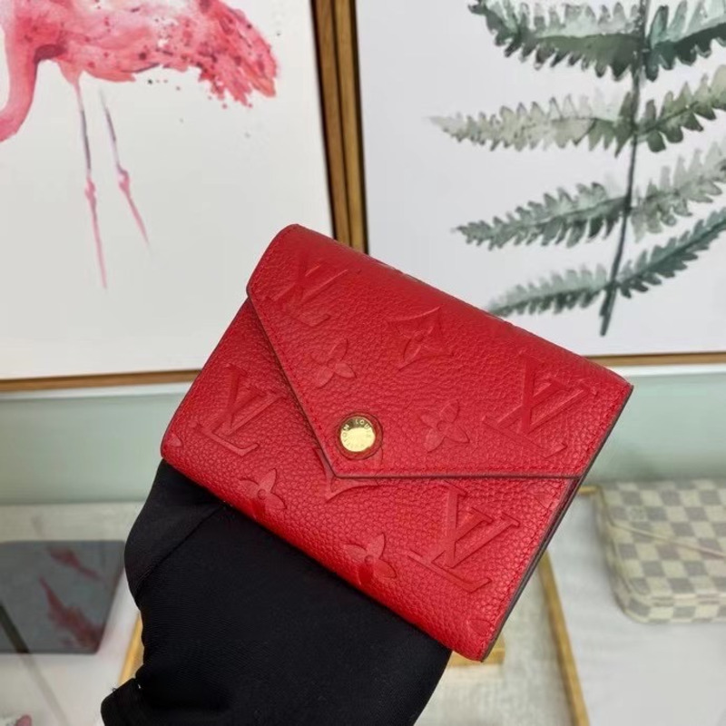 l**is V*t*n monogram wallet