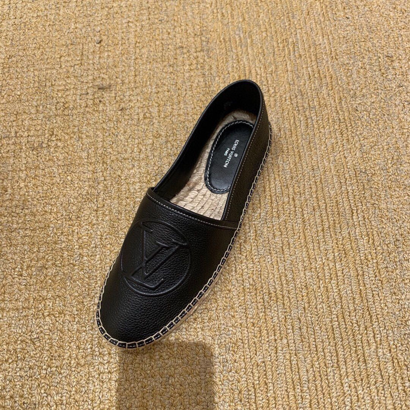 l**is V*t*n woman black loafers