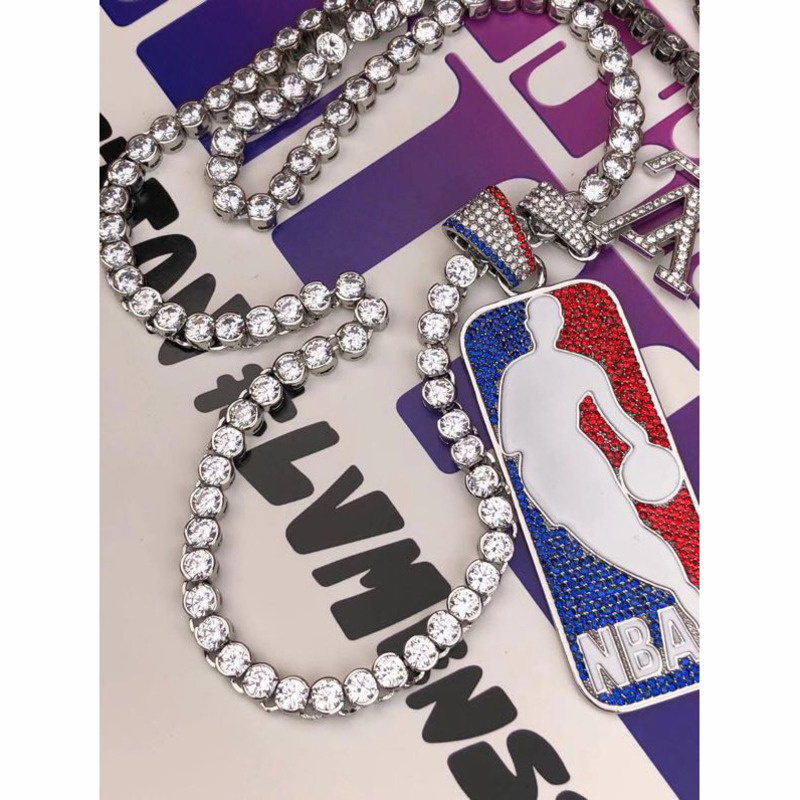 l**is V*t*n x nba strass pendant necklace