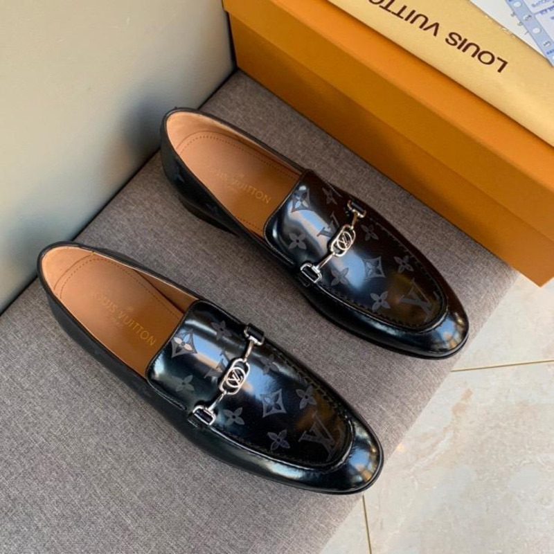 l**is V*t*n monogram  loafers men