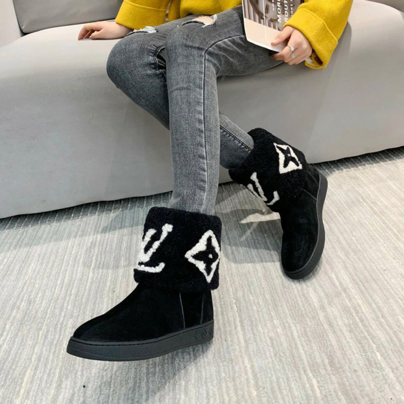 l**is V*t*n monogram black cotton boots