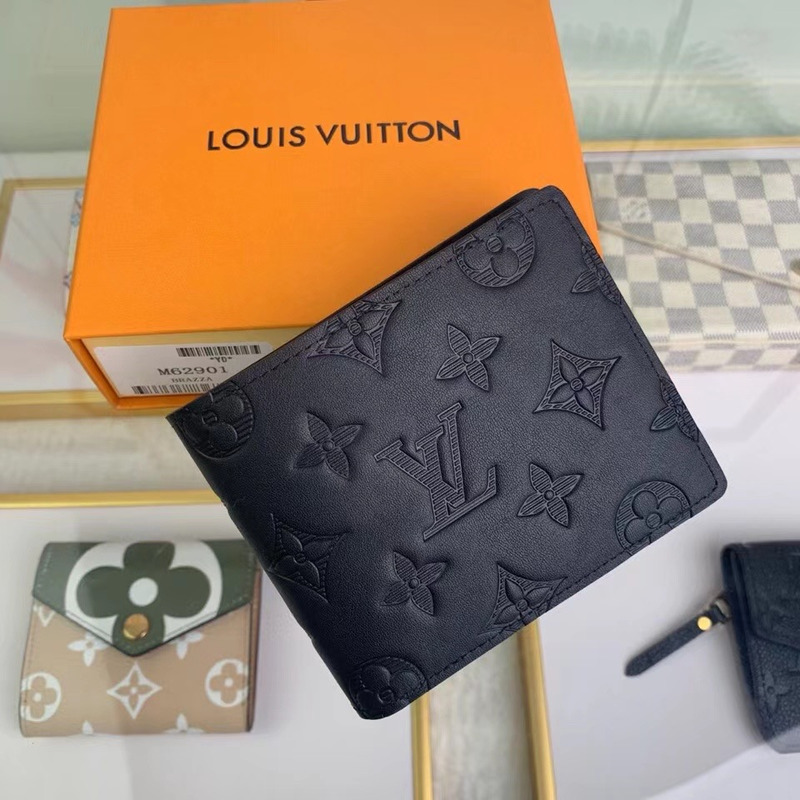 l**is V*t*n monogram black wallet