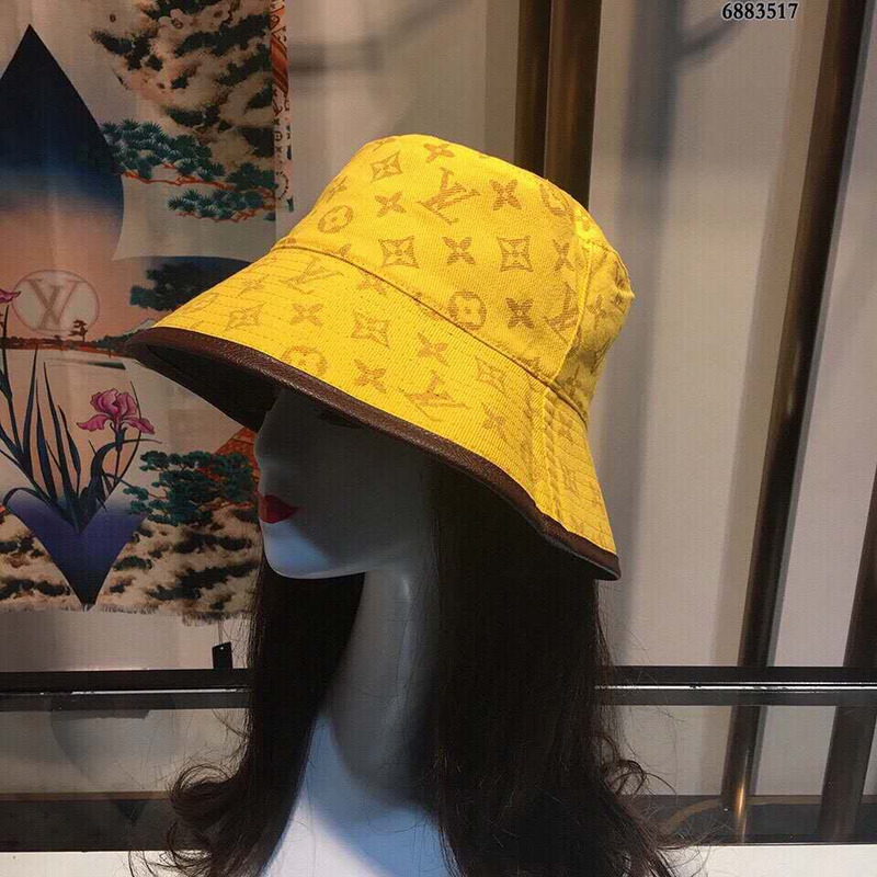 l**is V*t*n monogram bucket hat