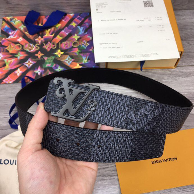 l**is V*t*n squared lv 40mm belt