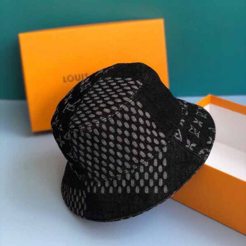 l**is V*t*n damier geant wave monogram sun hat