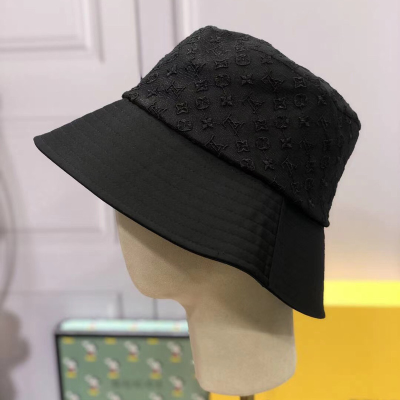 l**is V*t*n monogram bucket hat