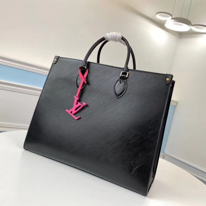 l**is V*t*n black leather handbag