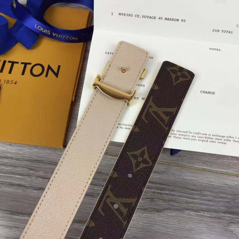 l**is V*t*n initials monogram belt with golden buckle