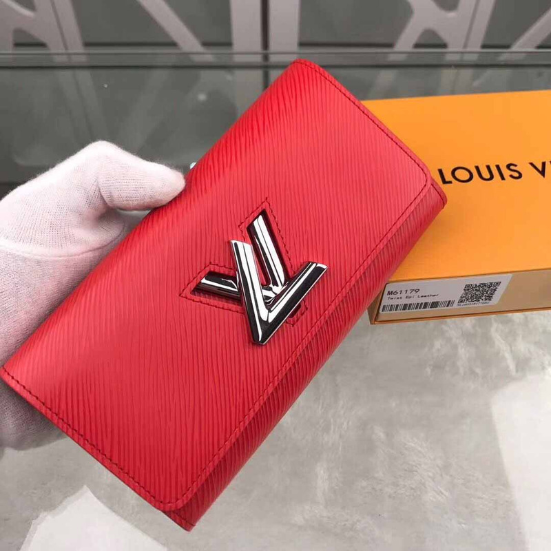 l**is V*t*n red wallet