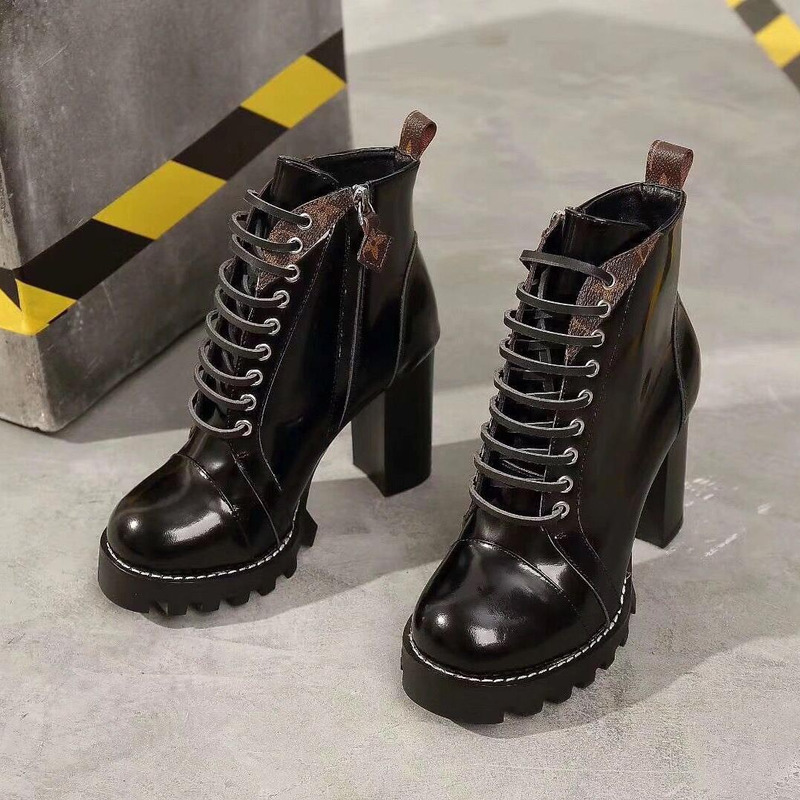 l**is V*t*n star trail ankle boot