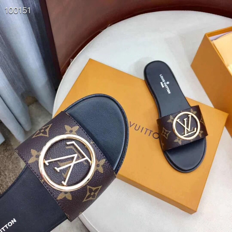 l**is V*t*n monogram lock it flat mule