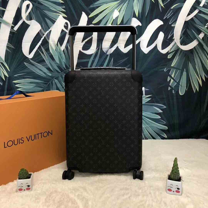 l**is V*t*n black monogram luggage